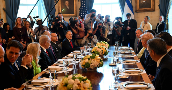 EXCLUSIVE: US Policy “Run by Mossad,” Claims Sachs